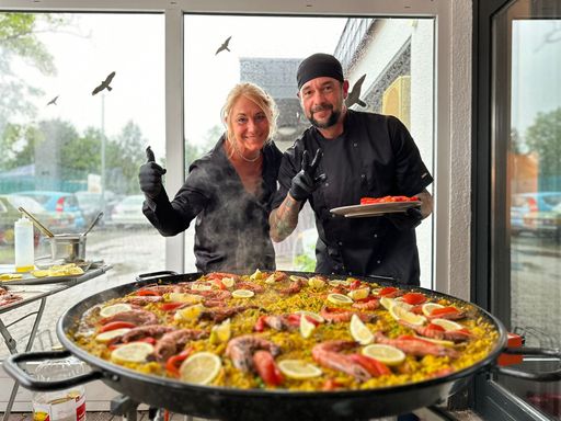 Paella und Sangria Abend